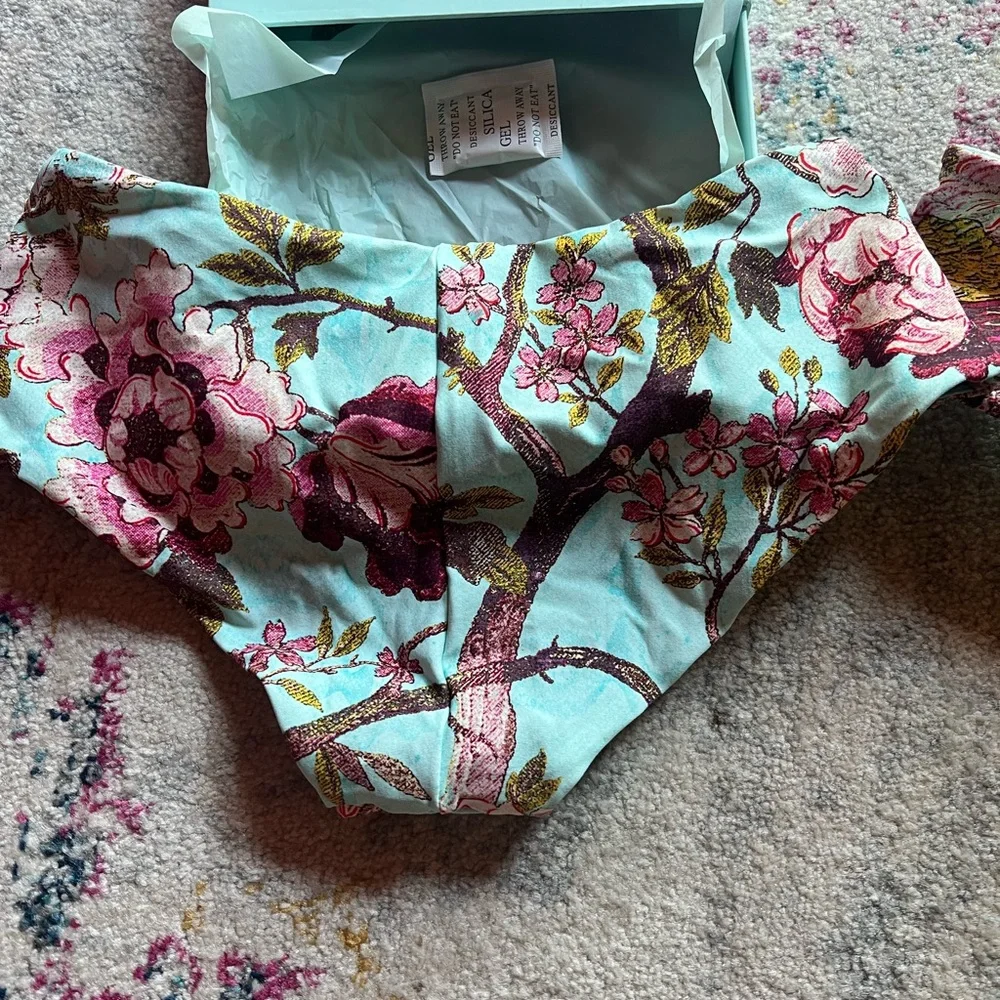 🌸🌺🌞SET, SKIMS x Roberto Cavalli Floral Bikini Set - Fagianella Print NWT🌸🌺💐 - Picture 6 of 14